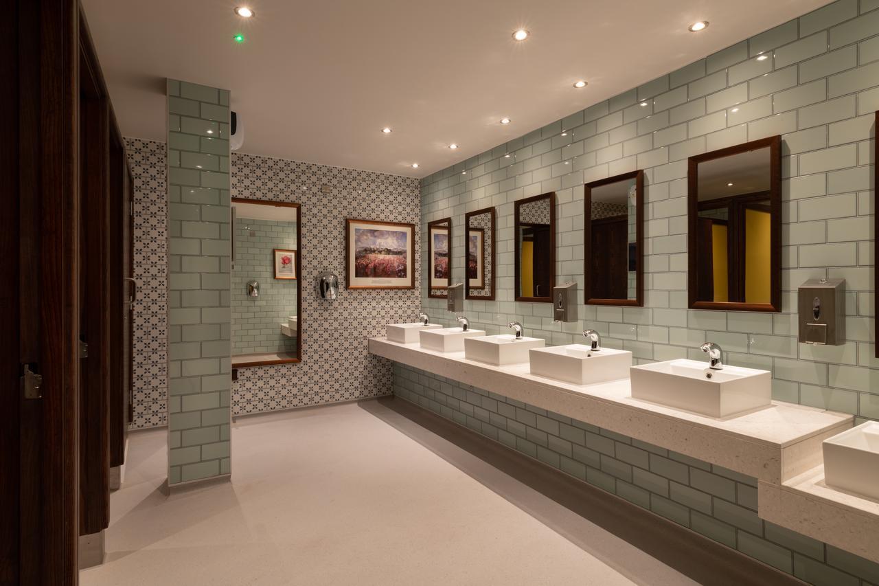 Thomas Ingoldsby Wetherspoon Кэнтербари Экстерьер фото